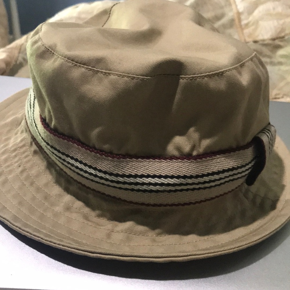 Burberry hat